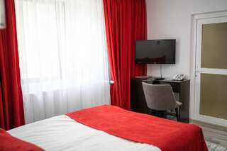 Отель Piscul Negru Hotel - Transfagarasan Cumpăna Двухместный номер с 1 кроватью и видом на горы-2